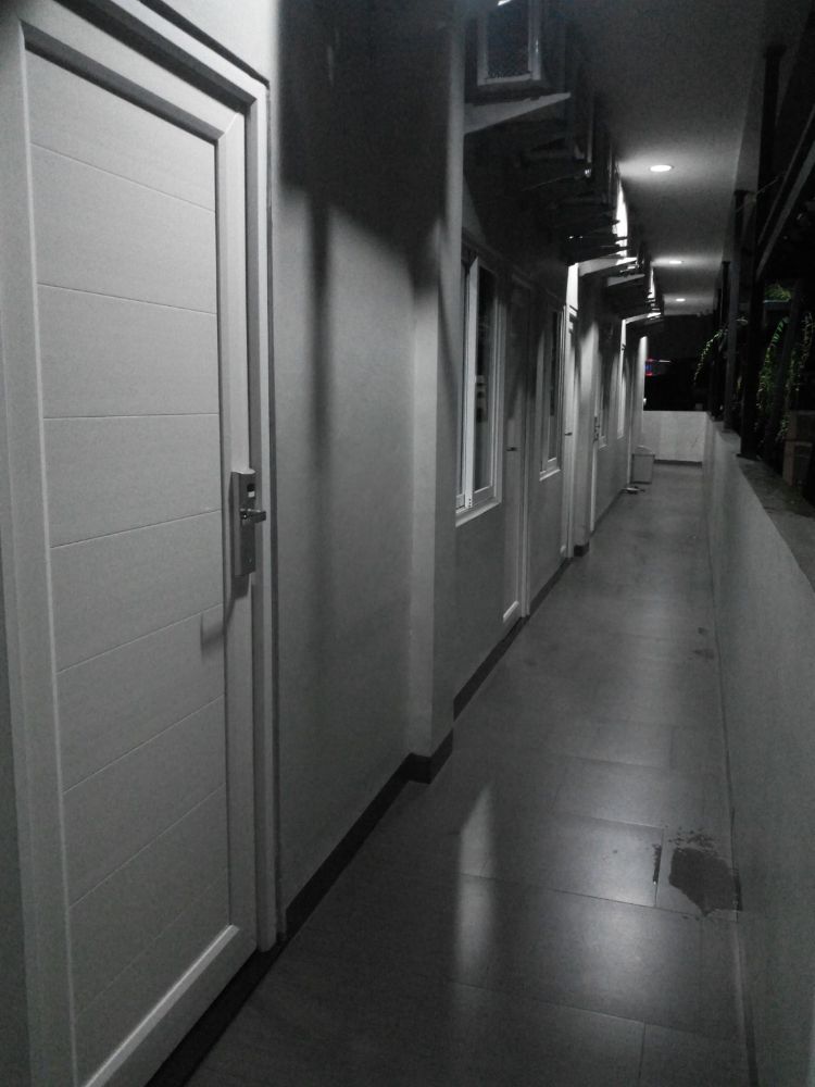 Koridor Luar Tampak Malam