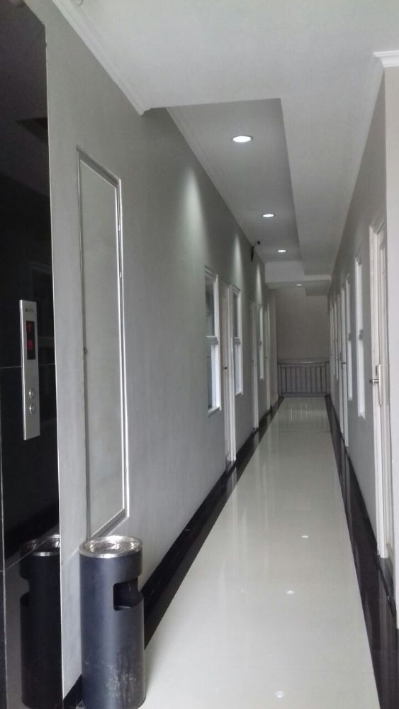 Koridor Dalam Tampak Siang